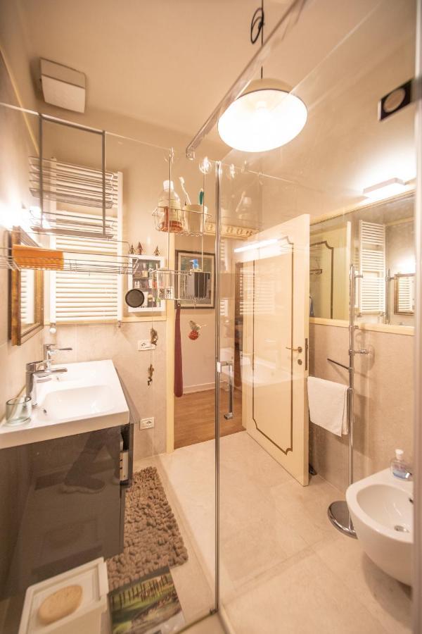 דירות לוקה Residenza Al Pavone Luxury With Terrace מראה חיצוני תמונה