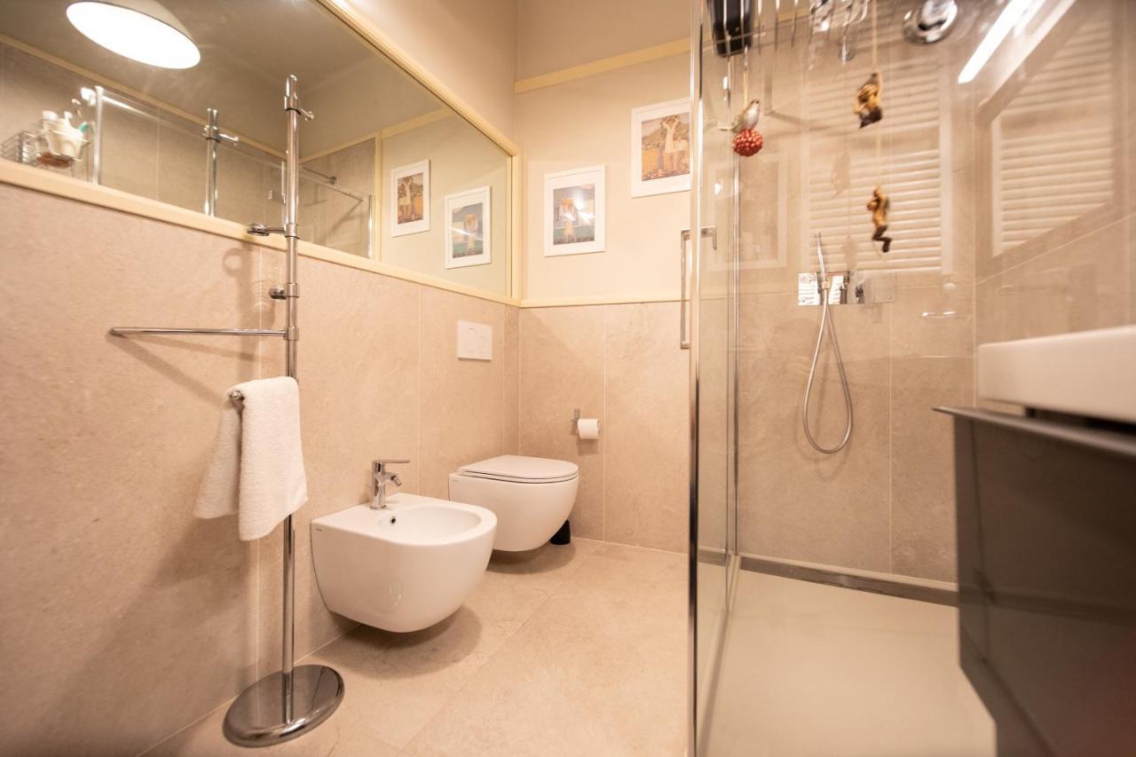 דירות לוקה Residenza Al Pavone Luxury With Terrace מראה חיצוני תמונה