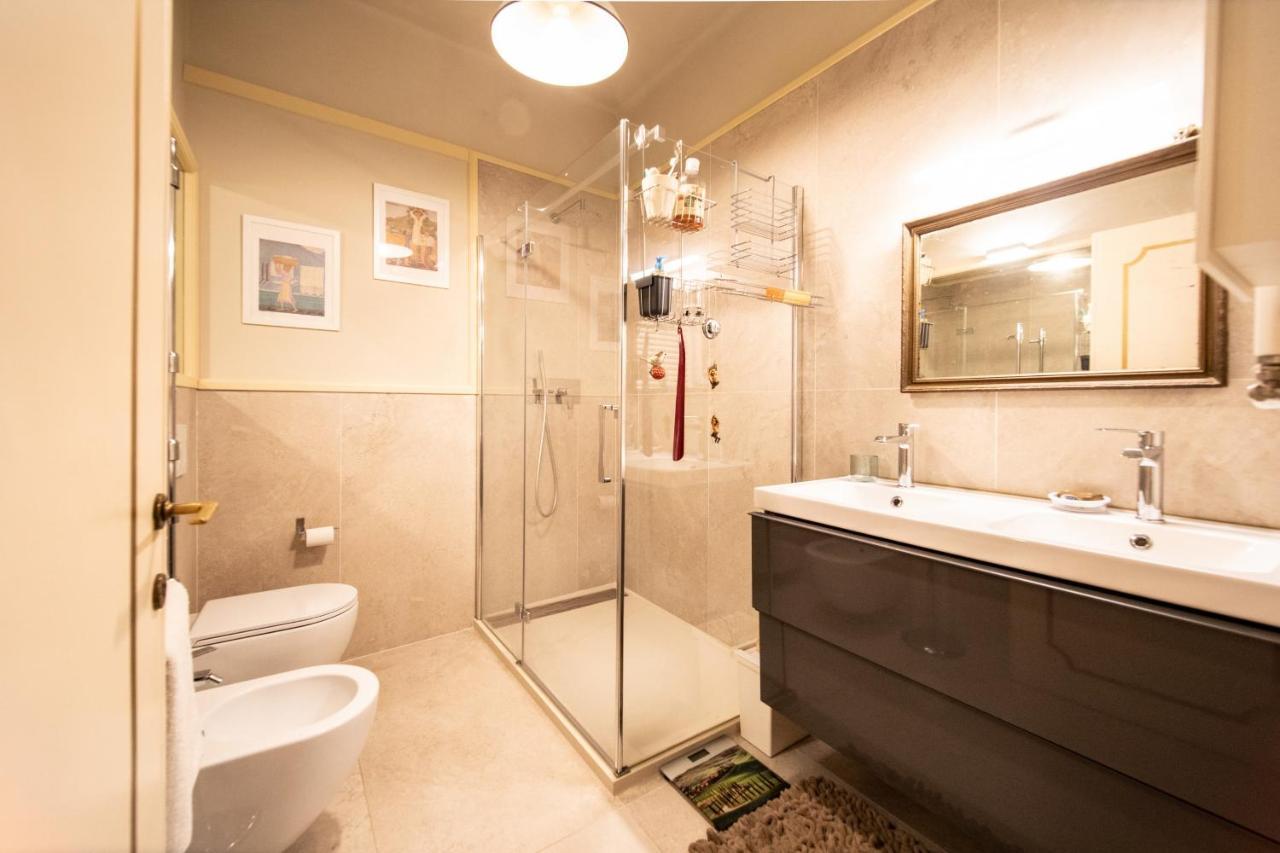 דירות לוקה Residenza Al Pavone Luxury With Terrace מראה חיצוני תמונה